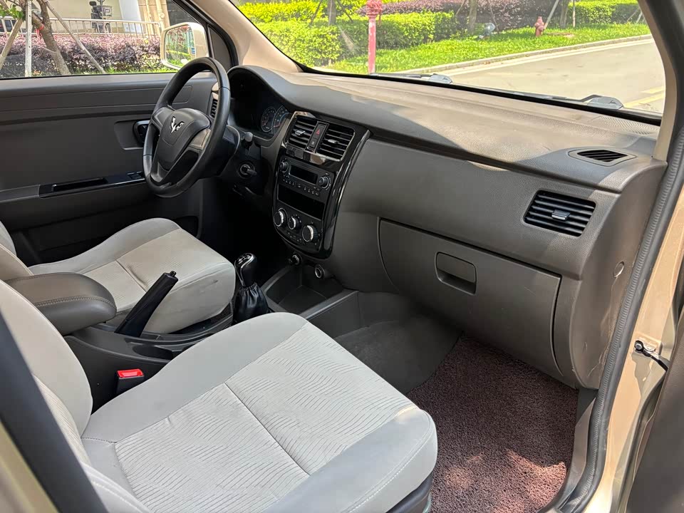 Wuling Wuling Rongguang V Wuling Wuling Rongguang V