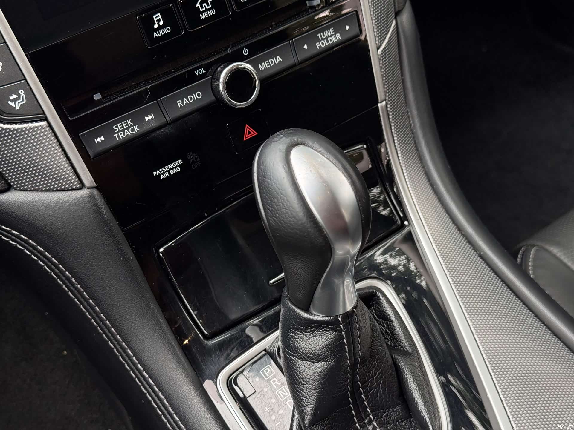 Infiniti Q50L, 2017 16