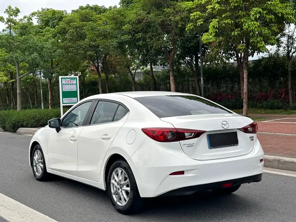 Mazda 3 Angkesaila