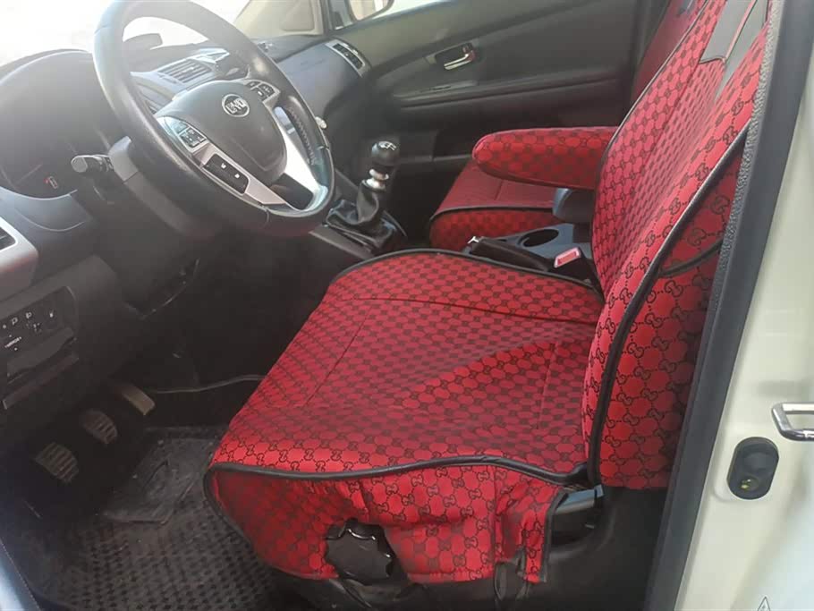 BYD S6 BYD S6