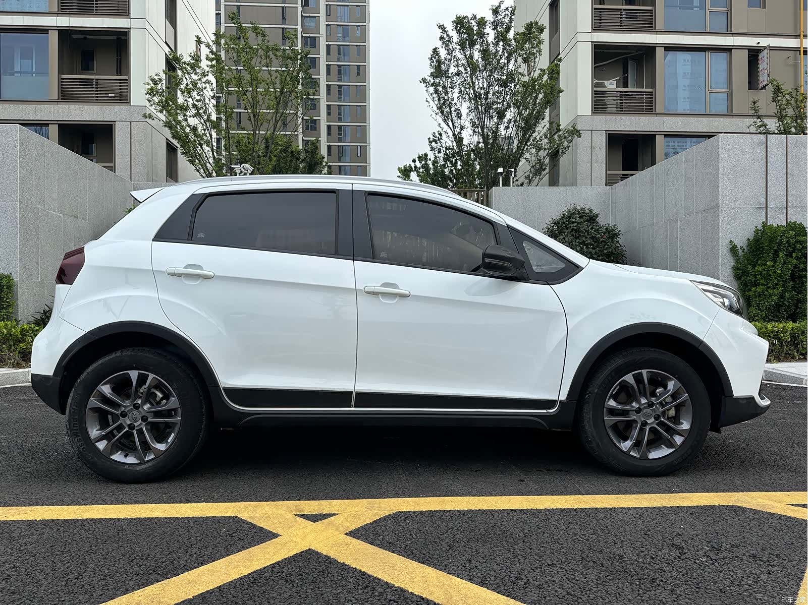 Geely X3, 2021 4