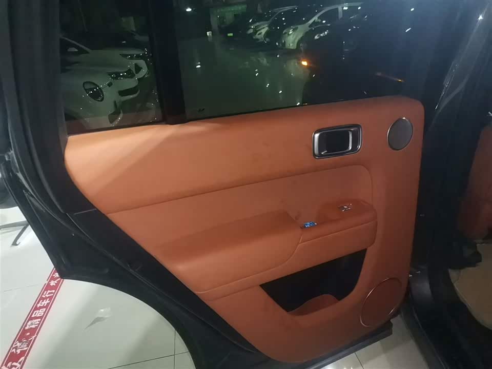 Li Auto Ideal L8