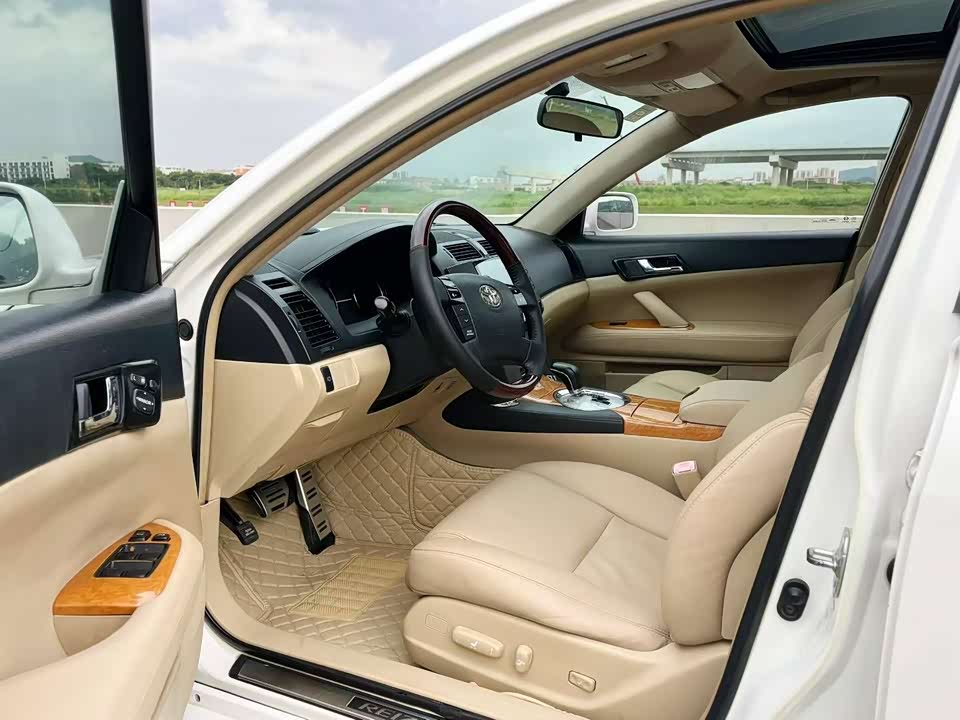 Toyota Reiz Toyota Reiz