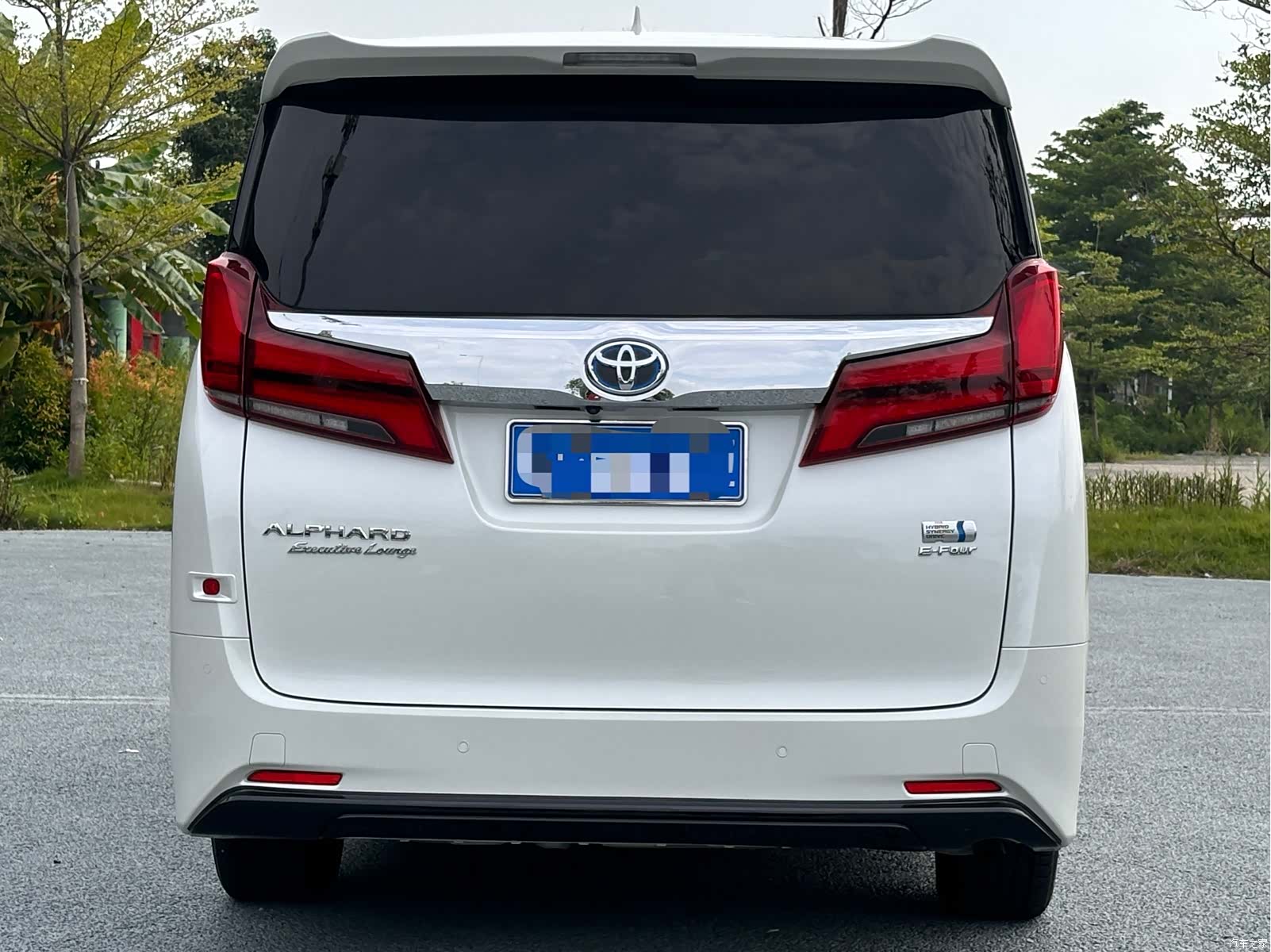 Toyota Alphard, 2021 все фото