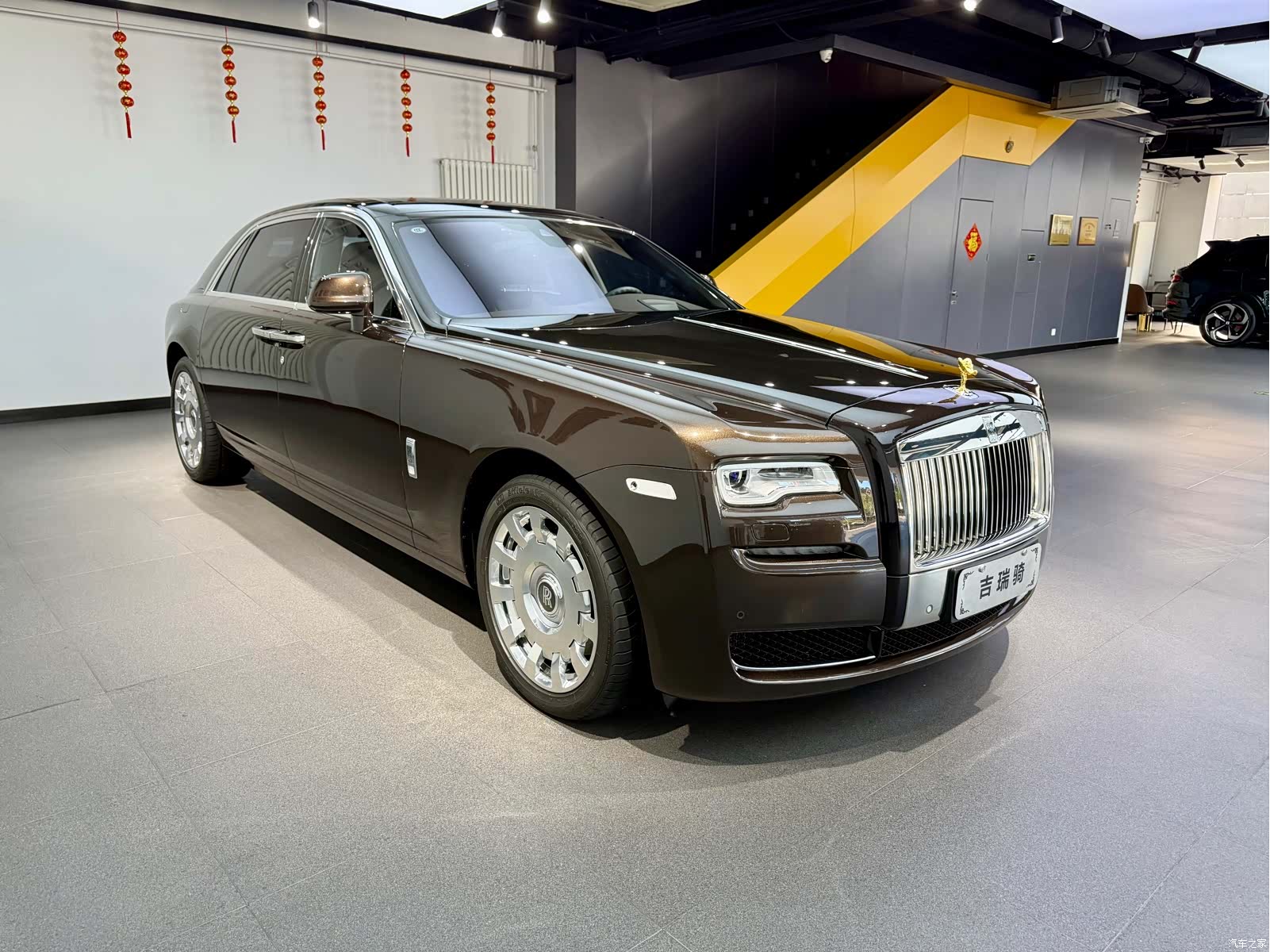 Rolls-Royce Ghost, 2016 3