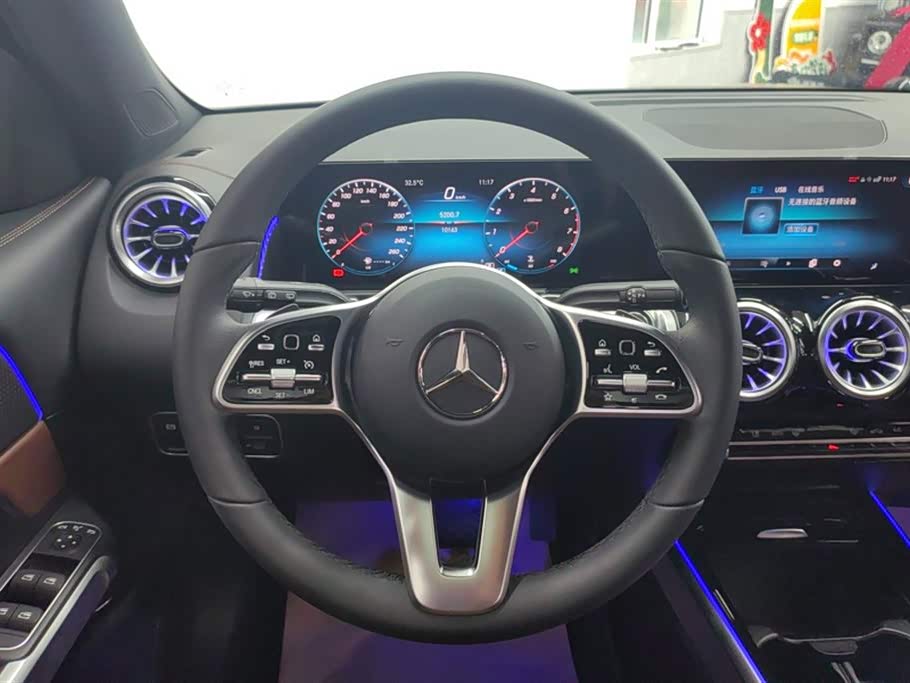 Mercedes-Benz GLB Mercedes-Benz GLB