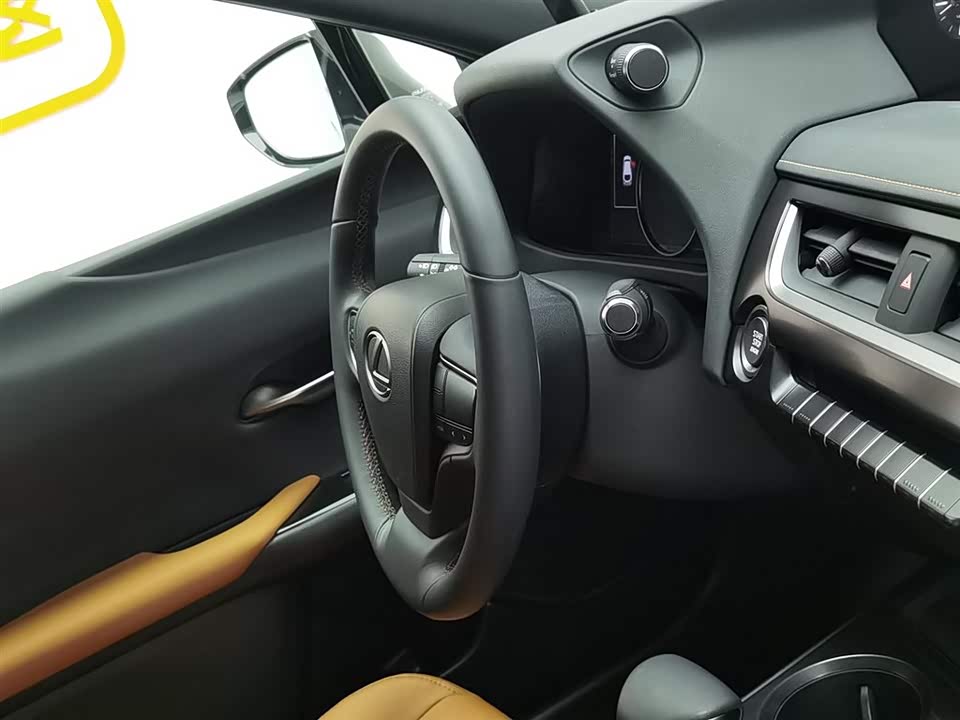 Lexus UX Lexus UX