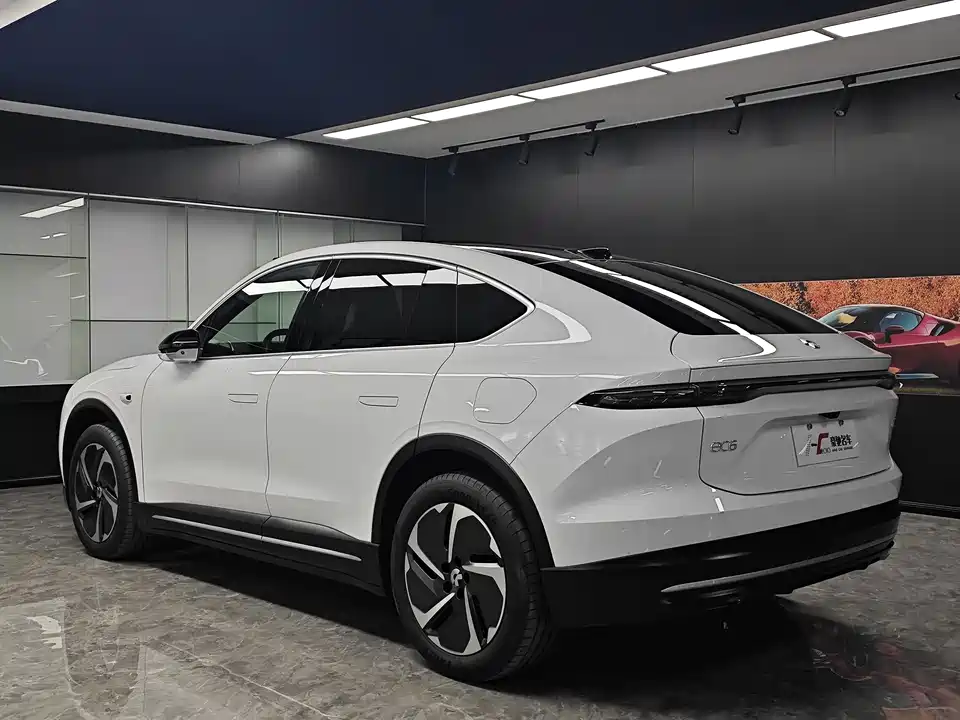 NIO EC6