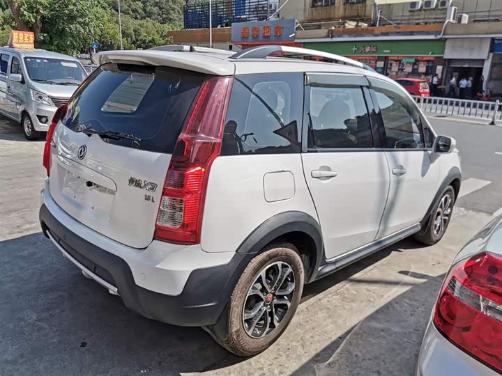 景逸x3 2017款 1.5l 手动舒适型