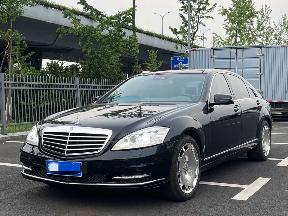 Mercedes-Benz S-class Mercedes-Benz S-class
