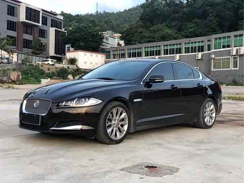 捷豹xf 2015款 xf 2.0t 豪华版