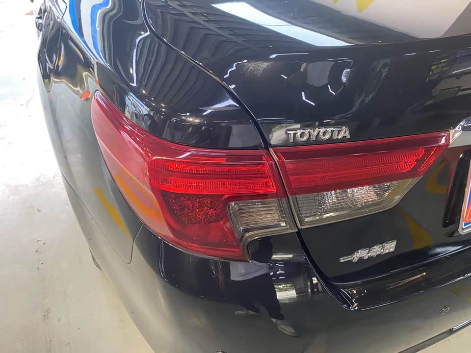 Toyota Reiz