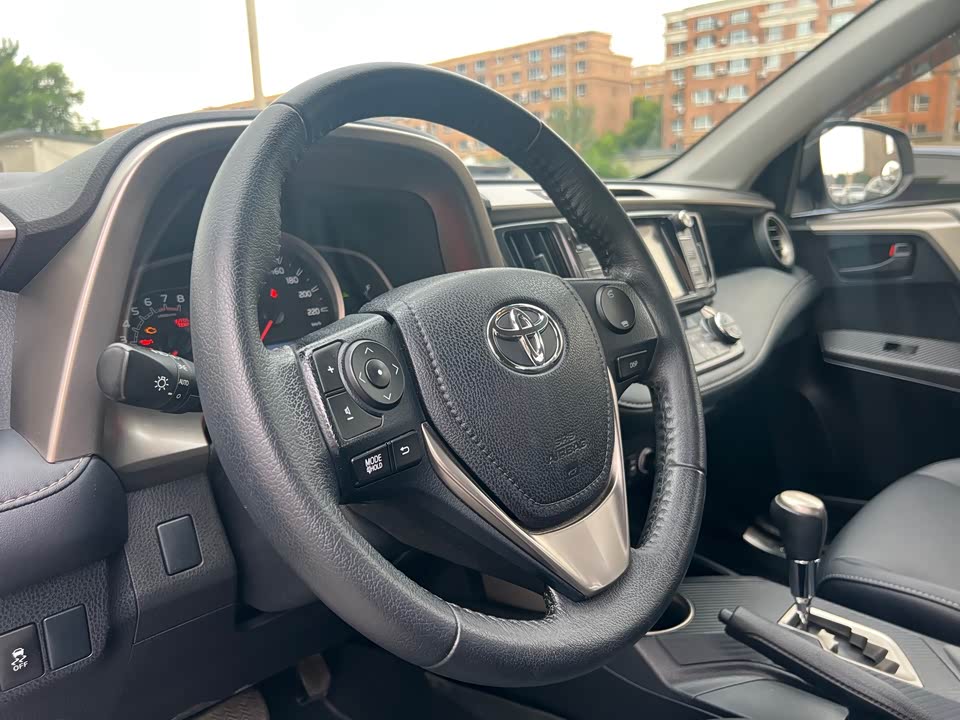 Toyota RAV4 Rongfang