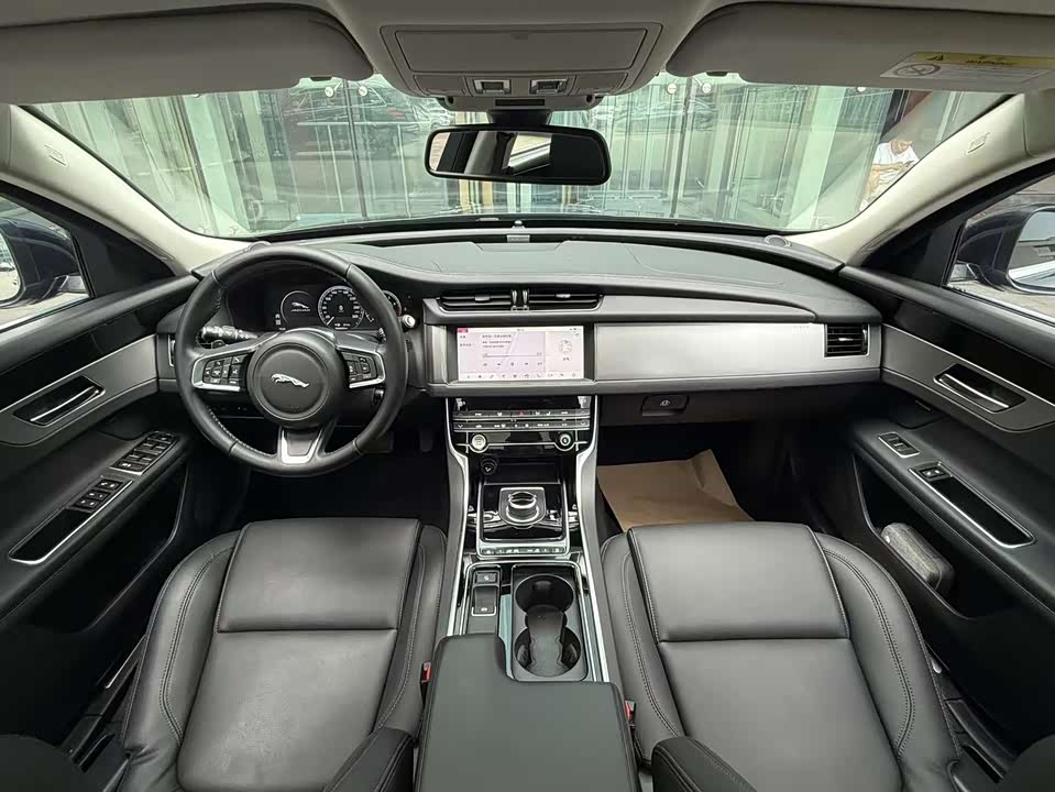 Jaguar XFL