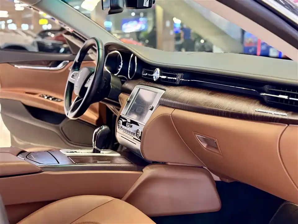 Maserati President