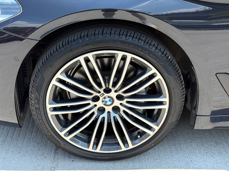 BMW 5 series BMW 5 series