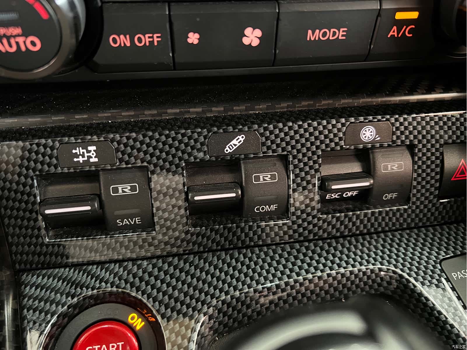Nissan GT-R, 2017 14