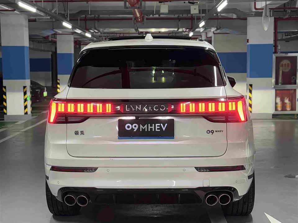 Lynk & Co 09 Lynk & Co 09
