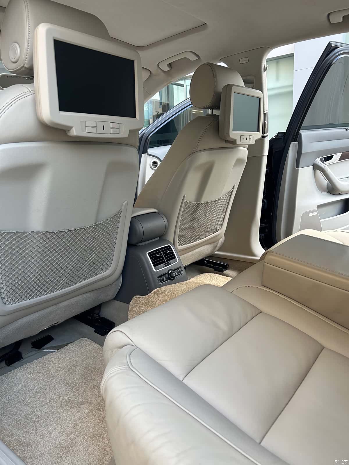 Audi A6L, 2009 10