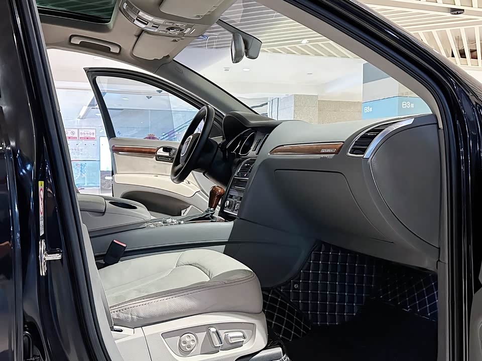 Audi Q7 Audi Q7