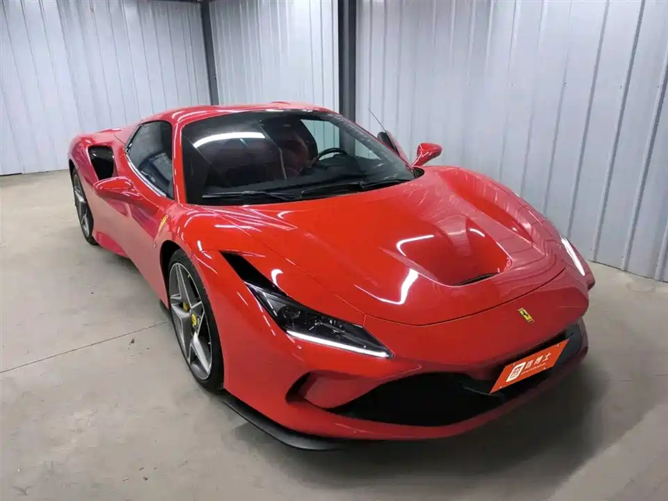 Ferrari F8