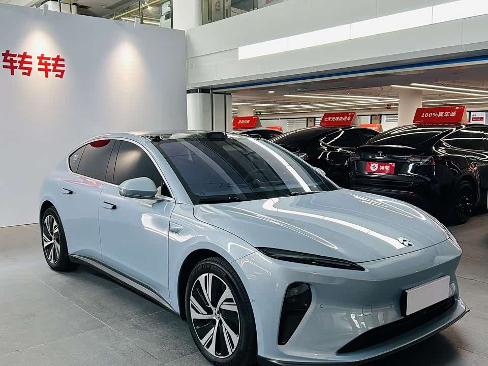 NIO ET5