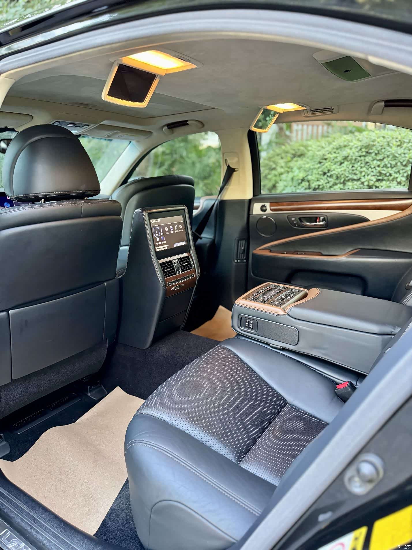 Lexus LS, 2013 20