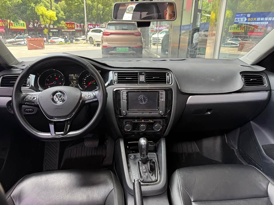 Volkswagen Sagitar Volkswagen Sagitar
