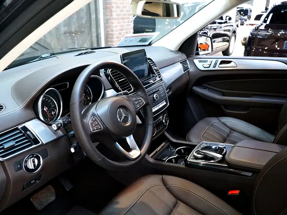 Mercedes-Benz GLS