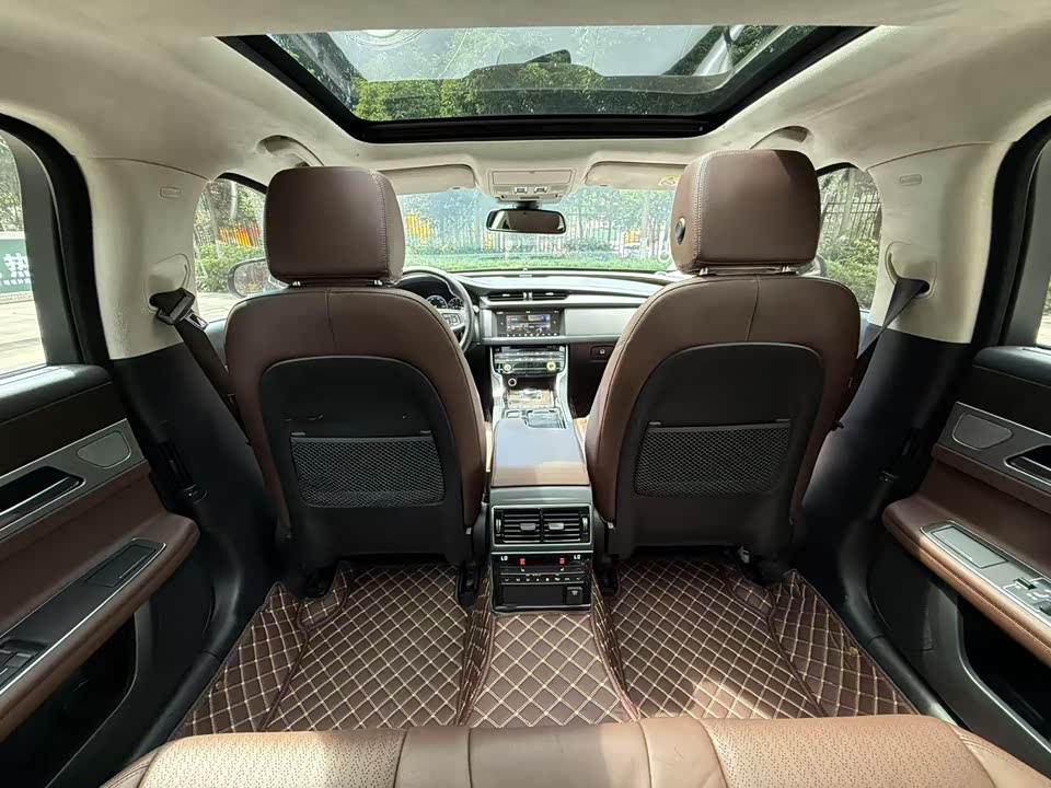 Jaguar XFL