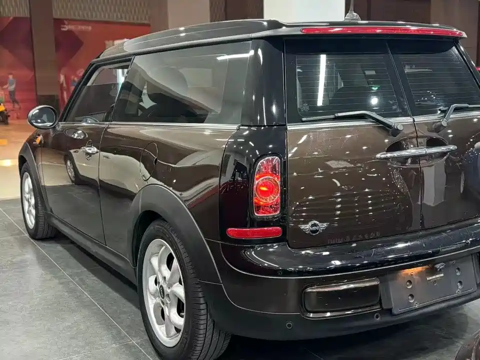 MINI CLUBMAN