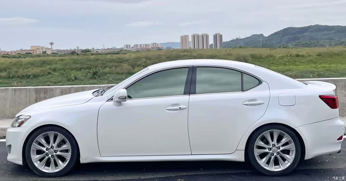 Lexus IS, 2009 все фото