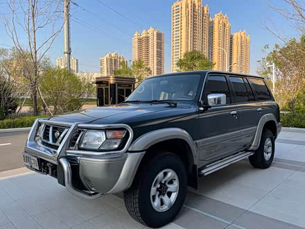 哈尔滨二手日产 途乐y61 1999款 4.5l 自动