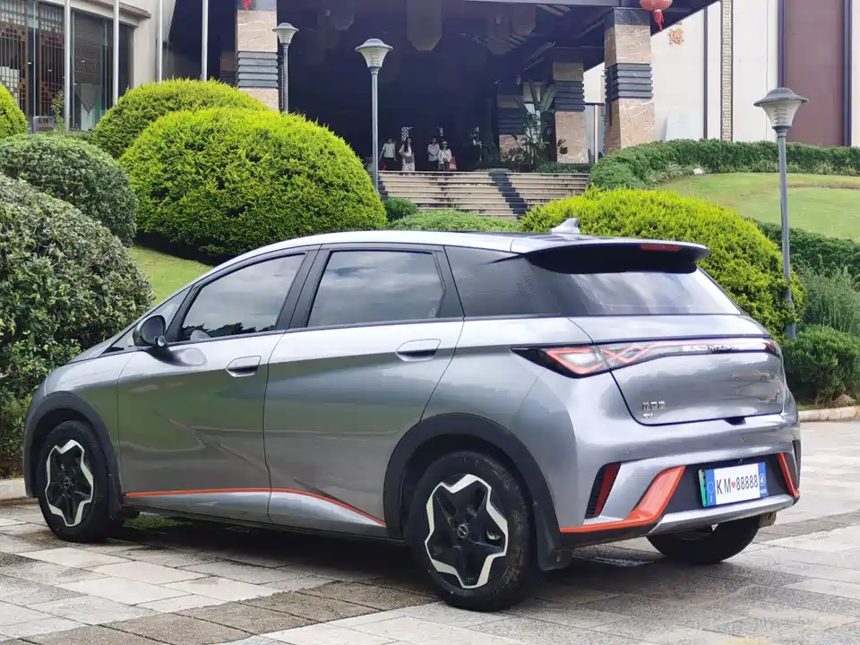 BYD dolphin