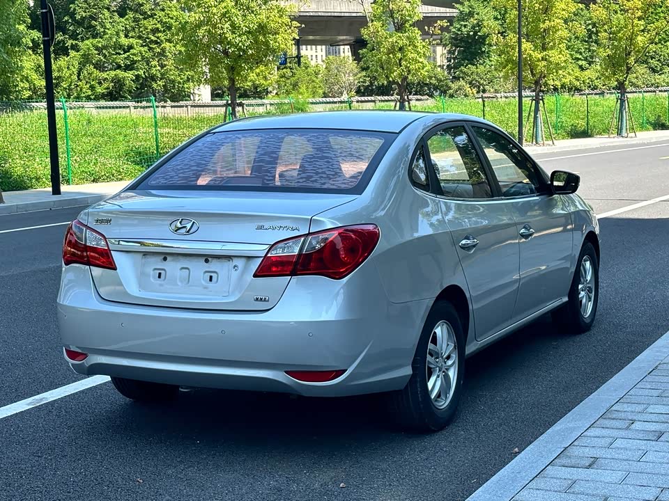 Hyundai Yuedong