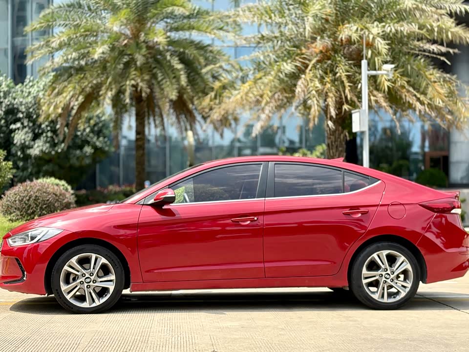 Hyundai Lead
