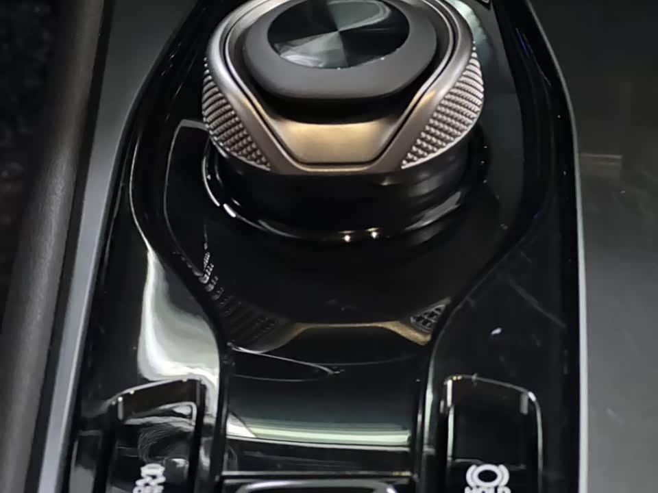 Lexus RZ