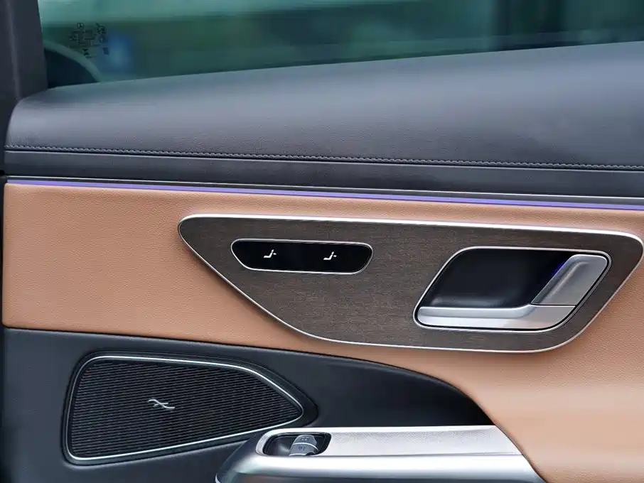 Mercedes-Benz E-class Mercedes-Benz E-class