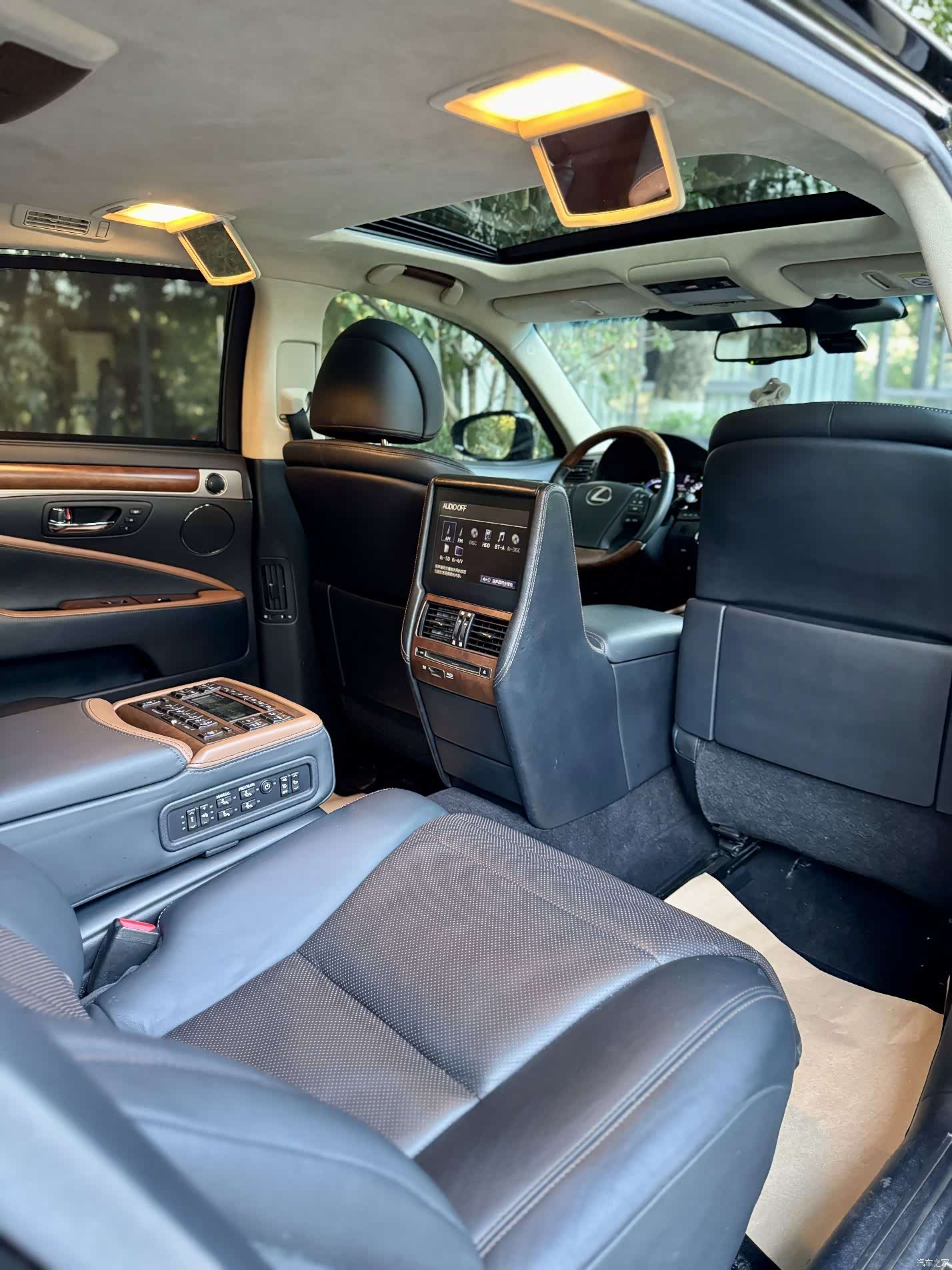 Lexus LS, 2013 21