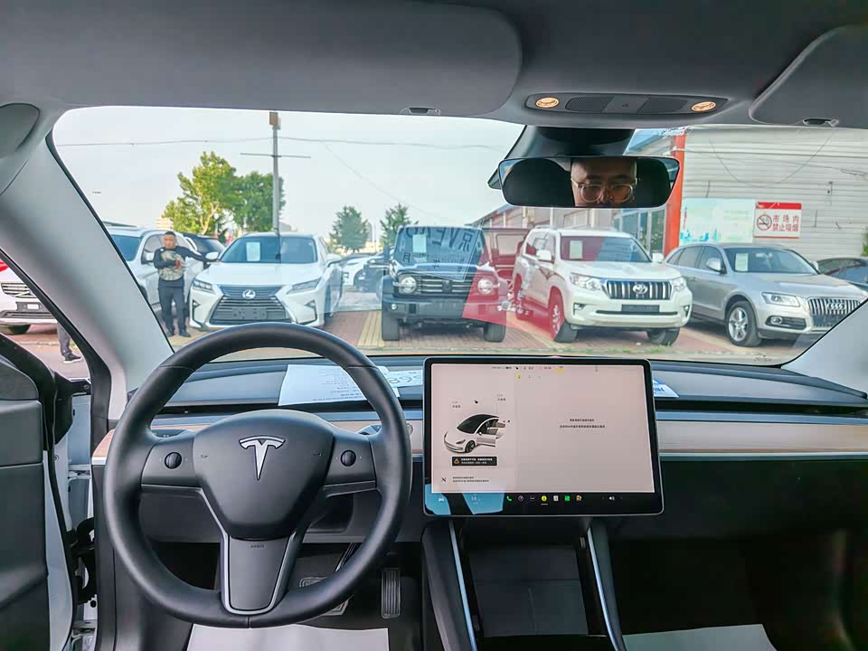 Tesla Model 3 Tesla Model 3