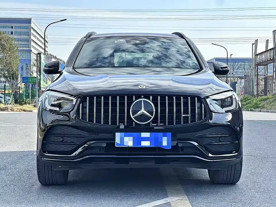 Mercedes-Benz GLC AMG