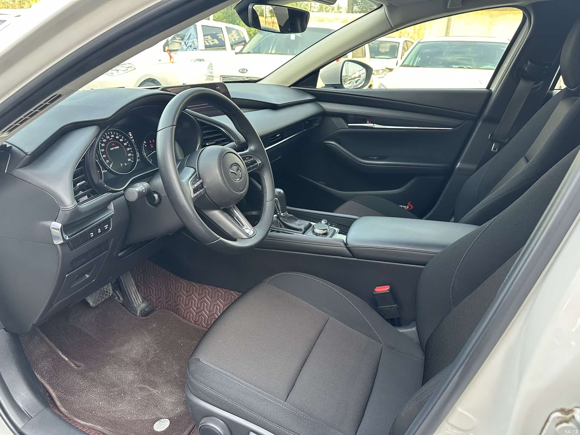Mazda Mazda3, 2022 4