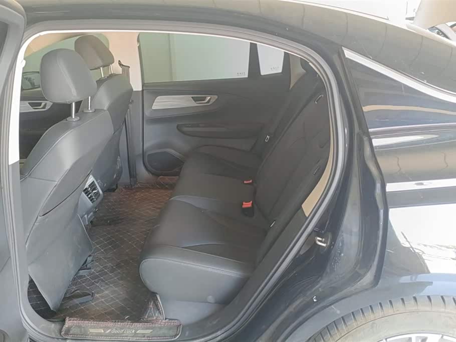 Hongqi E-QM5 Hongqi E-QM5