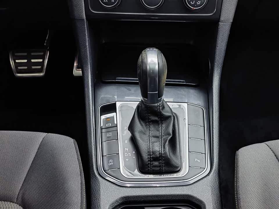Volkswagen Golf*Jiayu Volkswagen Golf*Jiayu