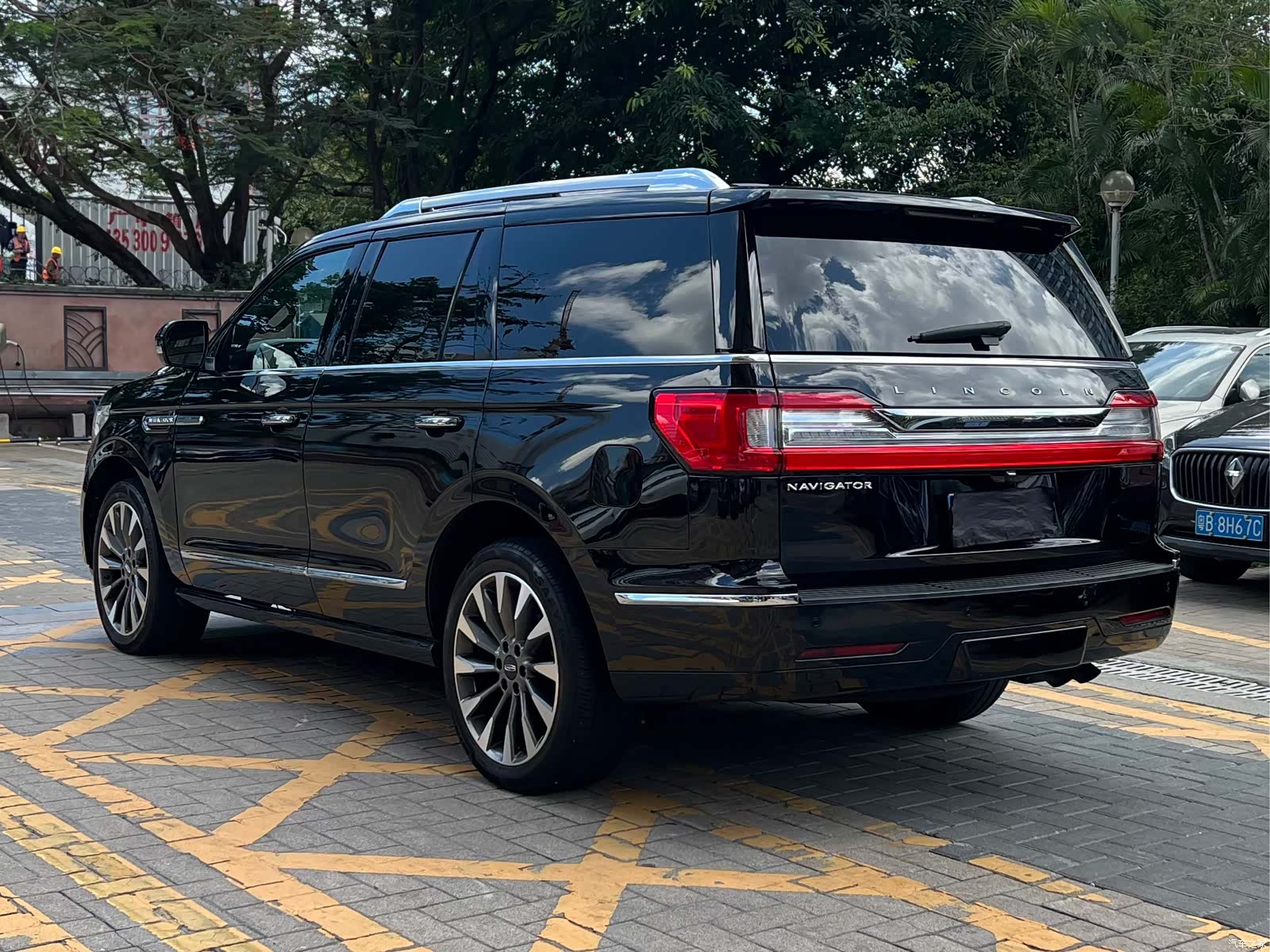 Lincoln Navigator, 2019 25