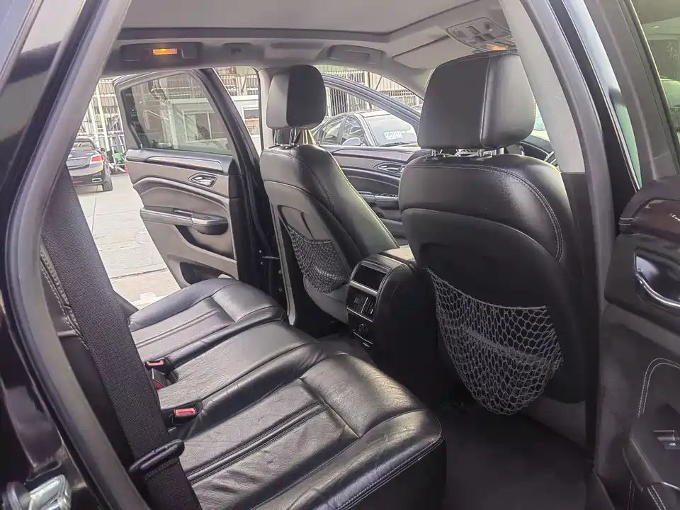 Cadillac SRX