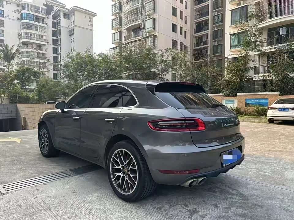 Porsche Macan