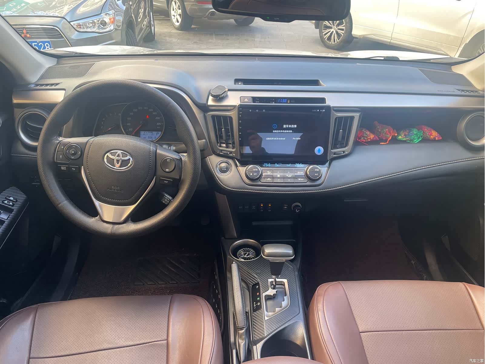 Toyota RAV4, 2016 все фото