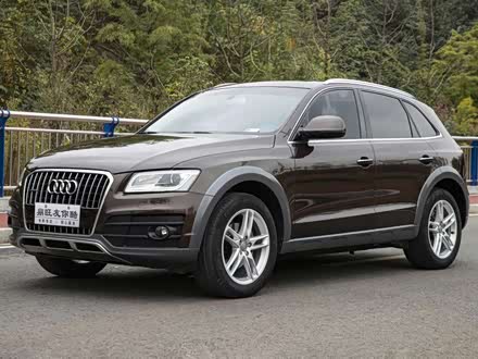 奥迪q5 2018款 典藏版 40 tfsi 技术型