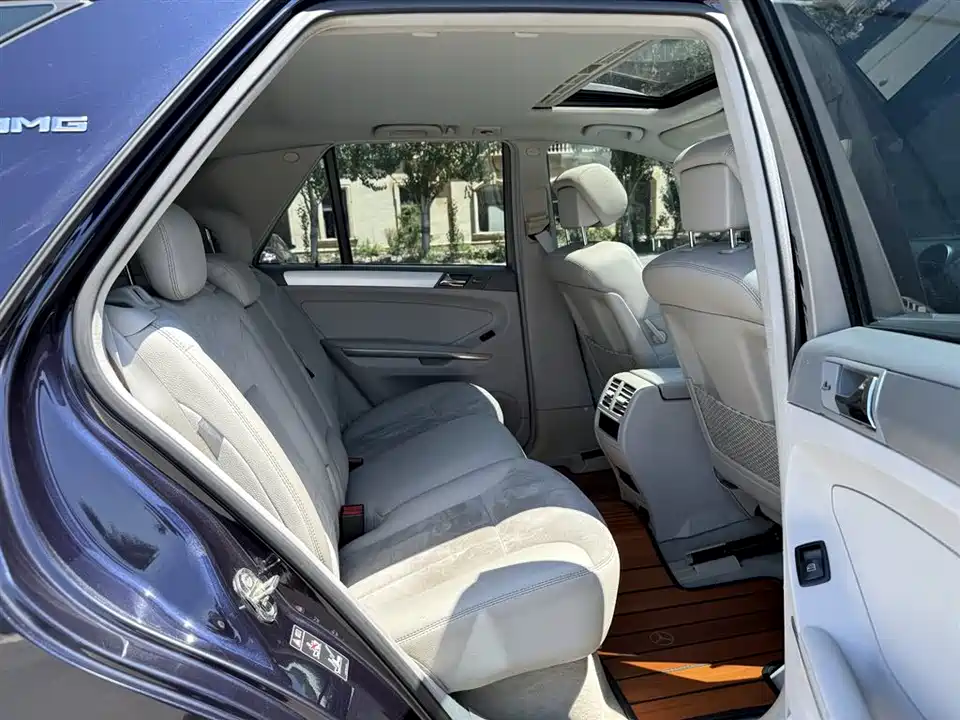 Mercedes-Benz M class